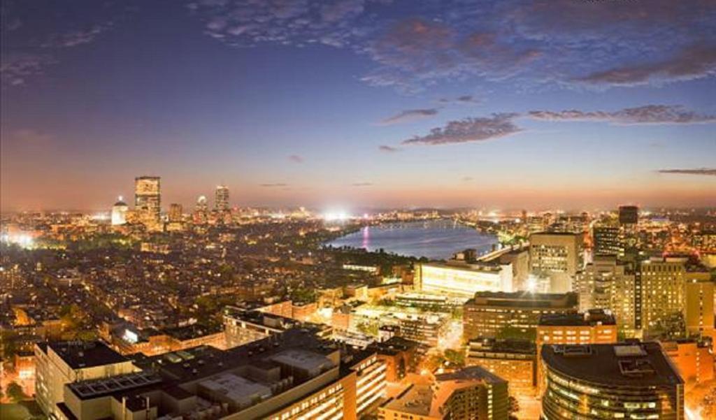 Global Luxury Suites At The Commonwealth ボストン エクステリア 写真