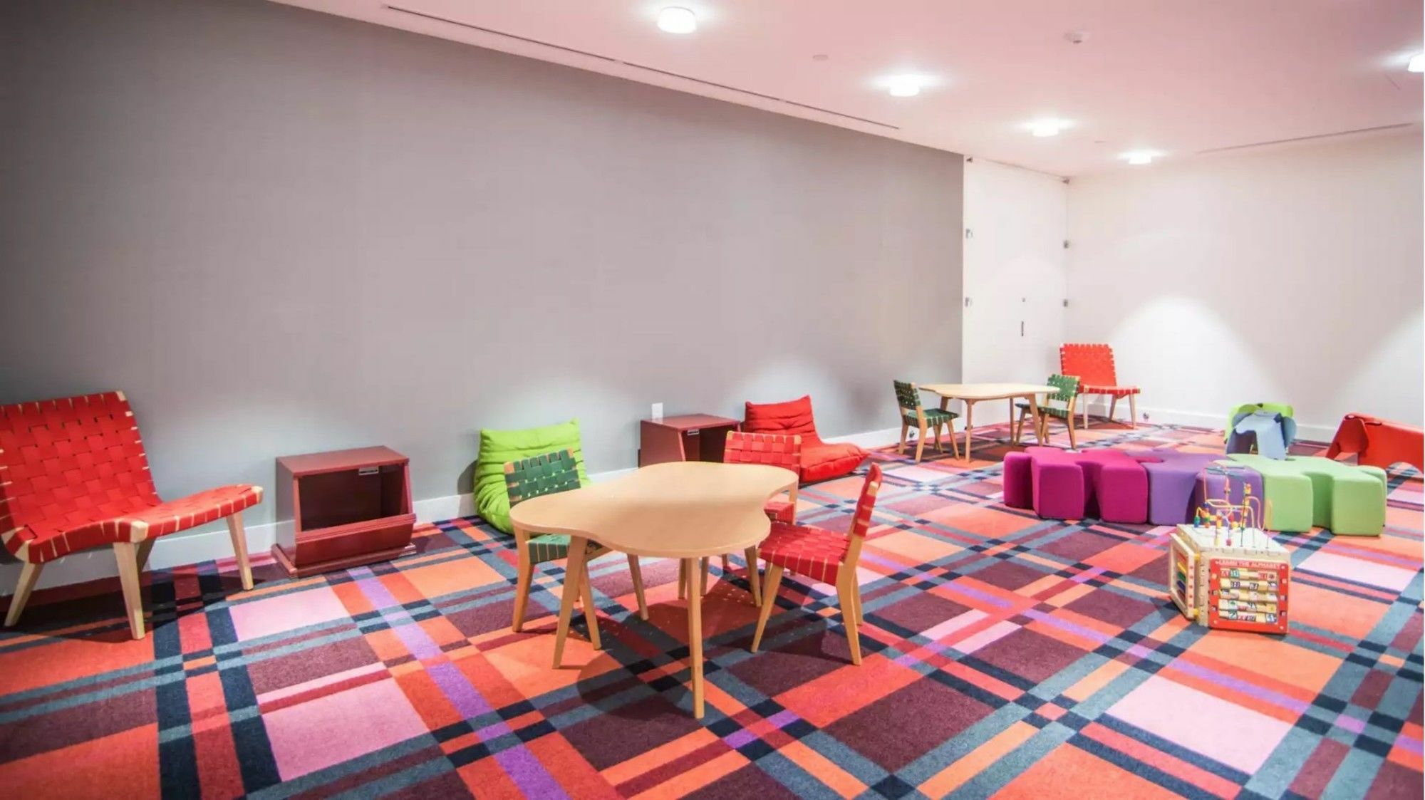 Global Luxury Suites At The Commonwealth ボストン エクステリア 写真
