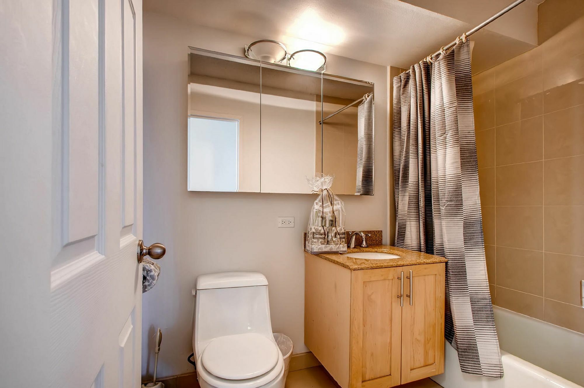 Global Luxury Suites At The Commonwealth ボストン エクステリア 写真