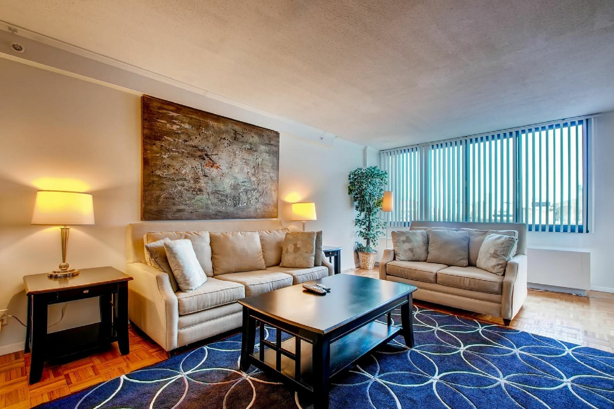 Global Luxury Suites At The Commonwealth ボストン エクステリア 写真